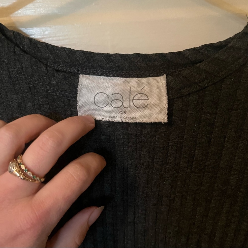 Cale Cropped Gray Split Side Sweater - image 3